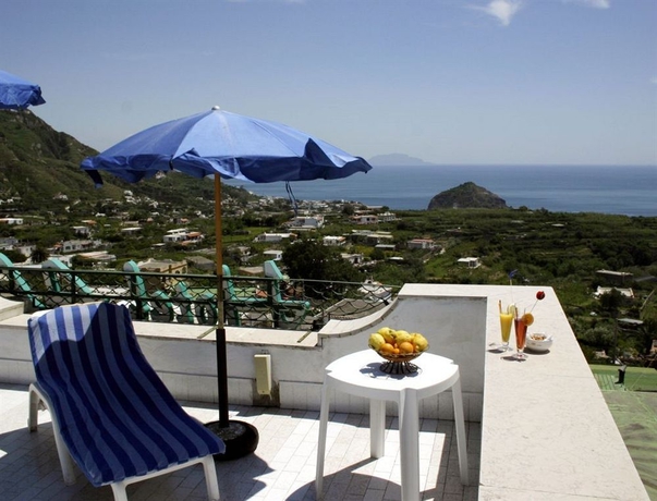 Imagen de los exteriores del Hotel Al Bosco. Foto 12