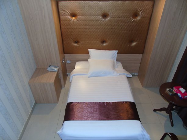 Imagen de la habitación del Hotel Al Burj International. Foto 8