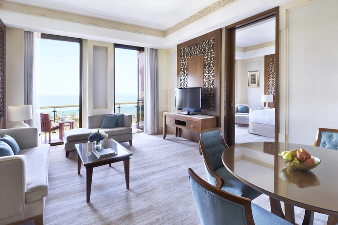 Imagen de la habitación del Hotel Al Bustan Palace, A Ritz-carlton. Foto 3