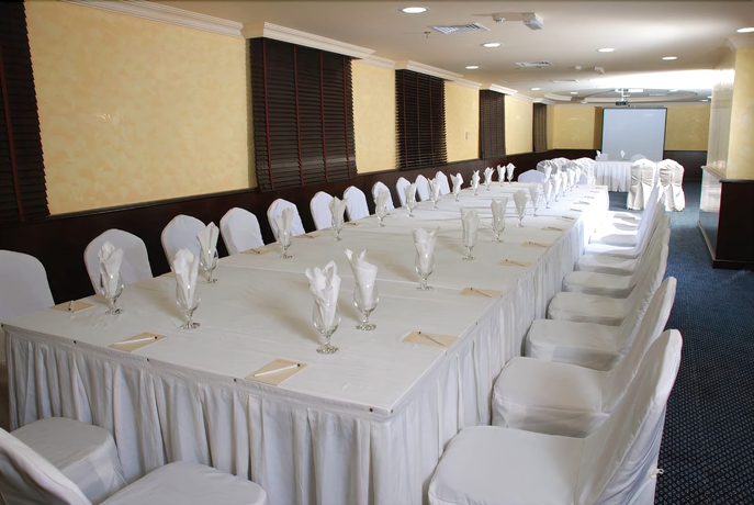 Imagen de los interiores del Hotel Al Bustan, Sharjah. Foto 13
