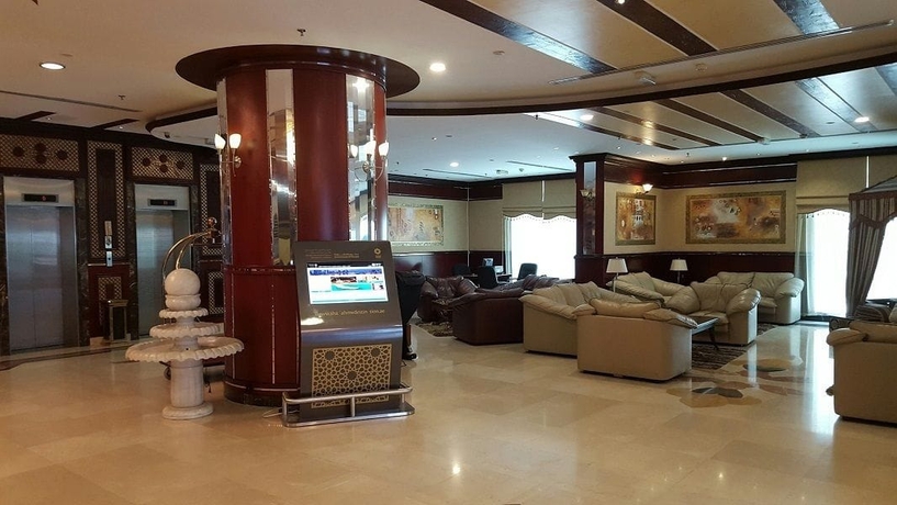 Imagen de los interiores del Hotel Al Bustan Tower Suites. Foto 18