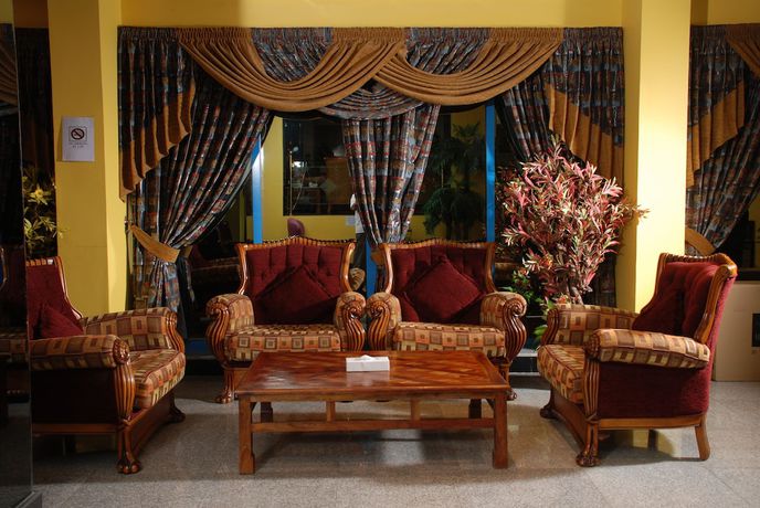 Imagen de los interiores del Hotel Al Bustans Flats. Foto 17