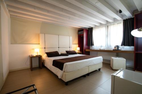 Imagen de la habitación del Hotel Al Canal Regio. Foto 8
