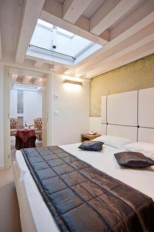 Imagen de la habitación del Hotel Al Canal Regio. Foto 15