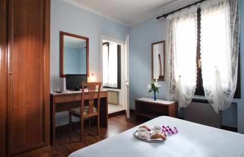 Imagen de la habitación del Hotel Al Castello, Bassano Del Grappa. Foto 16