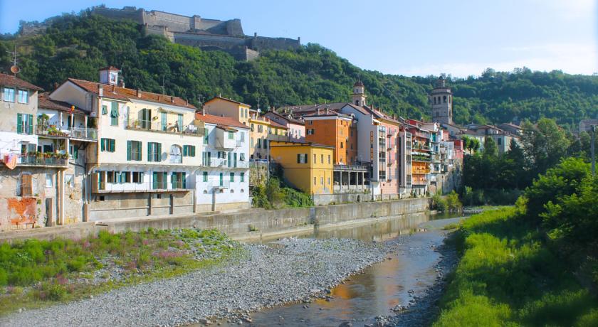 Imagen general del Hotel Al Castello, Gavi. Foto 3