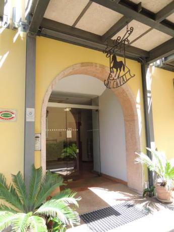 Imagen general del Hotel Al Caval. Foto 5