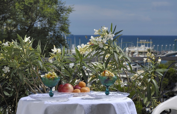 Imagen de la habitación del Hotel Al Cavallino Bianco, Riccione. Foto 12