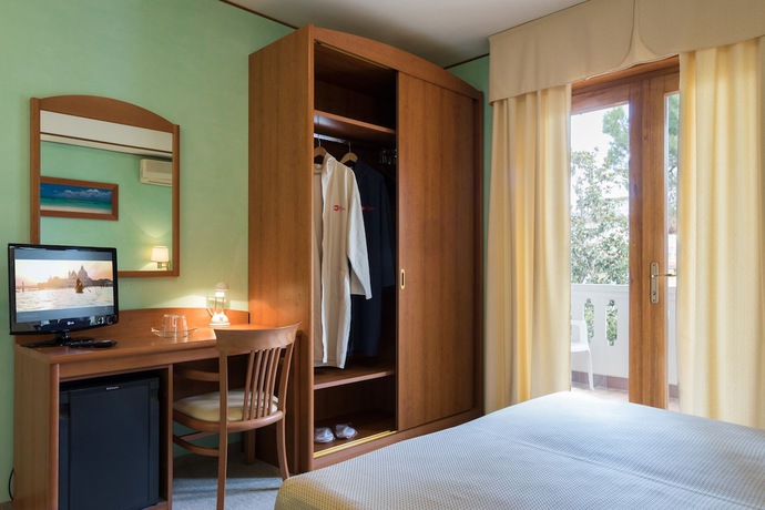 Imagen de la habitación del Hotel Al Cigno. Foto 10