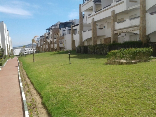 Imagen de los exteriores del Hotel Al Cudia Smir Beach Resort. Foto 10