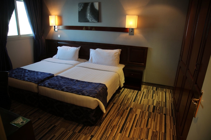 Imagen de la habitación del Hotel Al Diafah Suites. Foto 5