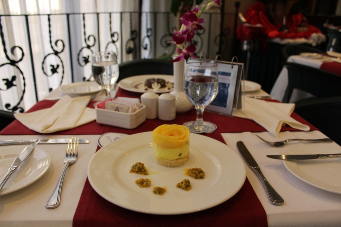 Imagen del bar/restaurante del Hotel Al Diar Dana. Foto 6