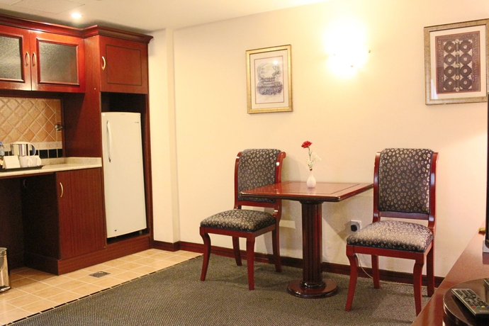 Imagen de la habitación del Hotel Al Diar Mina. Foto 9