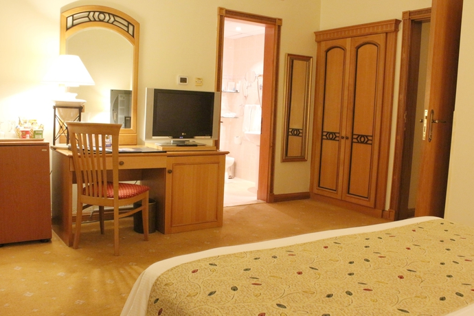 Imagen de la habitación del Hotel Al Diar Siji. Foto 12