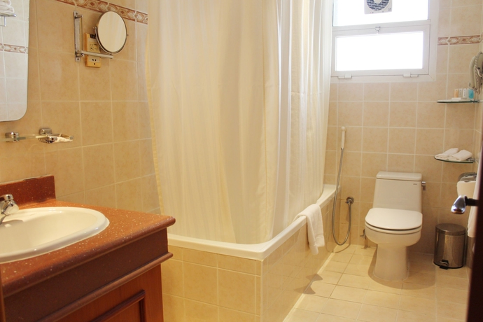 Imagen de la habitación del Hotel Al Diar Siji. Foto 14