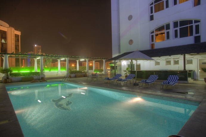 Imagen de la piscina del Hotel Al Diar Siji. Foto 18