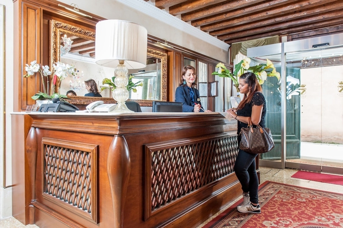 Imagen de los interiores del Hotel Al Duca Di Venezia. Foto 17