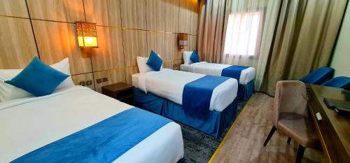 Imagen de la habitación del Hotel Al Ebaa. Foto 3