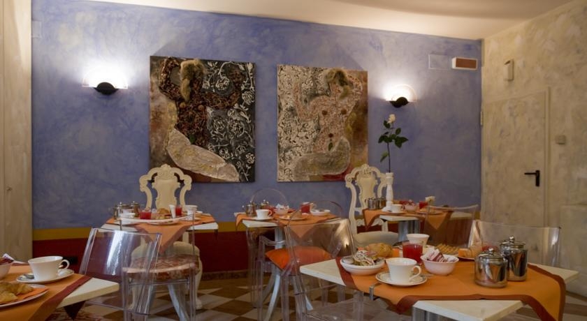 Imagen de los interiores del Hotel Al Fagiano Art. Foto 4