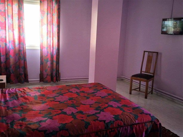 Imagen de la habitación del Hotel Al Fajr, Uchda. Foto 2