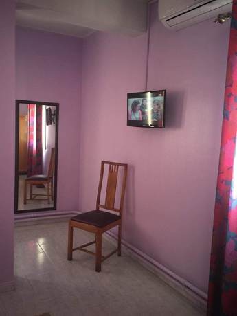 Imagen de la habitación del Hotel Al Fajr, Uchda. Foto 8