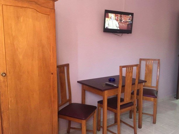Imagen de la habitación del Hotel Al Fajr, Uchda. Foto 9