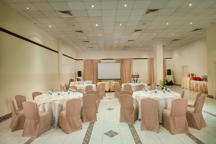 Imagen de los interiores del Hotel Al Falaj. Foto 12