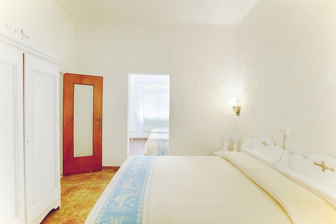 Imagen de la habitación del Hotel Al Faro, San Teodoro . Foto 4