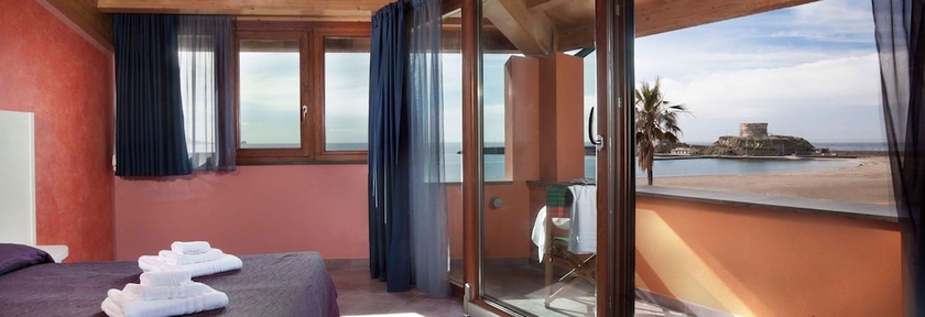 Imagen de la habitación del Hotel Al Gabbiano, Bosa Marina. Foto 11