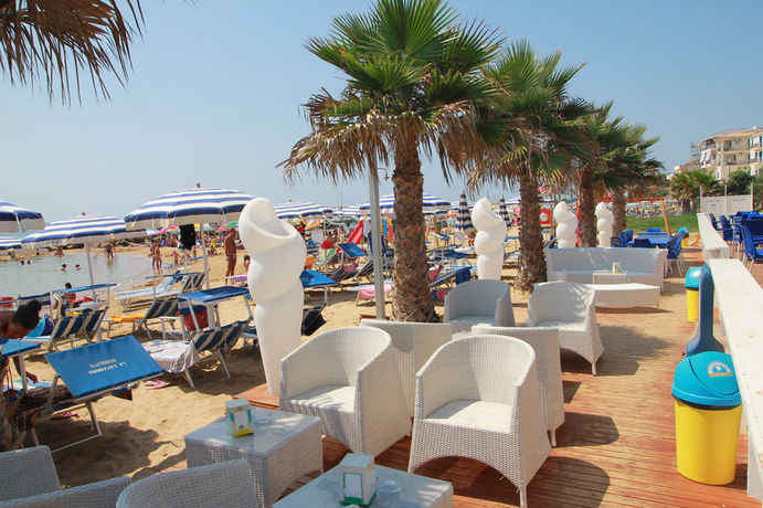 Imagen de los interiores del Hotel Al Gabbiano, Vittoria. Foto 13