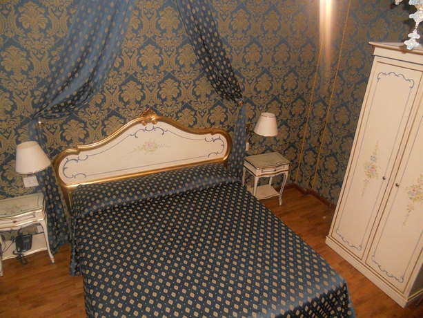 Imagen de la habitación del Hotel Al Gazzettino. Foto 10