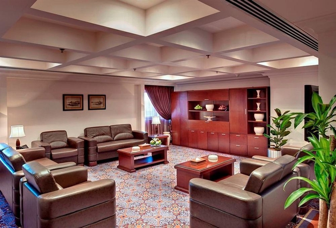 Imagen de los interiores del Hotel Al Gosaibi. Foto 6