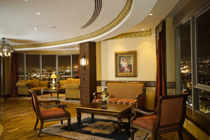Imagen de los interiores del Hotel Al Habtoor Grand. Foto 12
