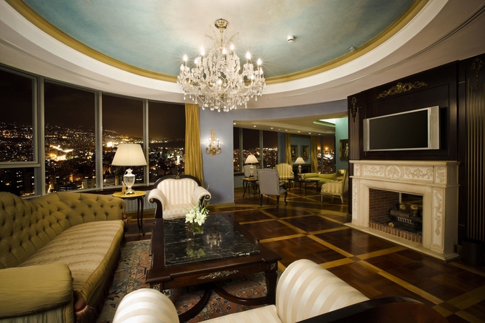 Imagen de los interiores del Hotel Al Habtoor Grand. Foto 14
