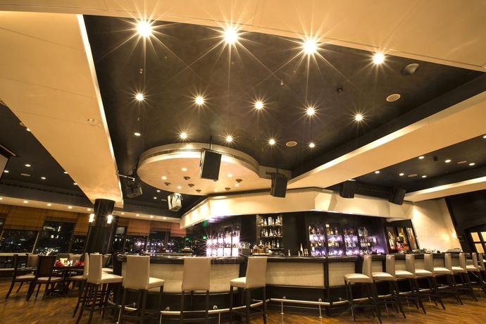 Imagen del bar/restaurante del Hotel Al Habtoor Grand. Foto 3