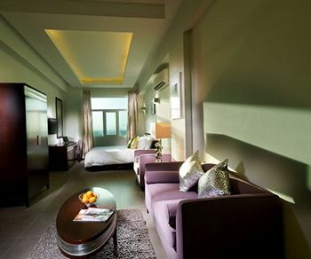 Imagen de los interiores del Hotel Al Hail Waves Managed By Centara. Foto 14