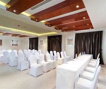 Imagen de la habitación del Hotel Al Hail Waves Managed By Centara. Foto 6