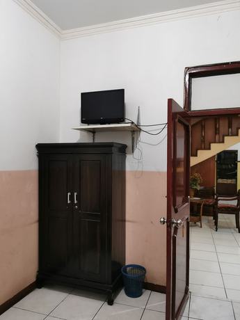 Imagen de la habitación del Hotel Al Hakim Syariah. Foto 14