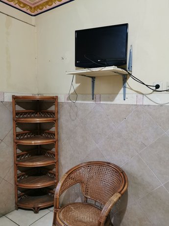 Imagen de la habitación del Hotel Al Hakim Syariah. Foto 15