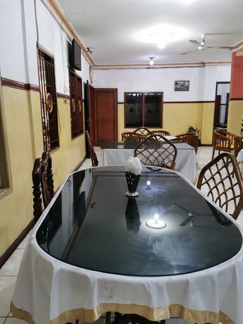 Imagen de los interiores del Hotel Al Hakim Syariah. Foto 20