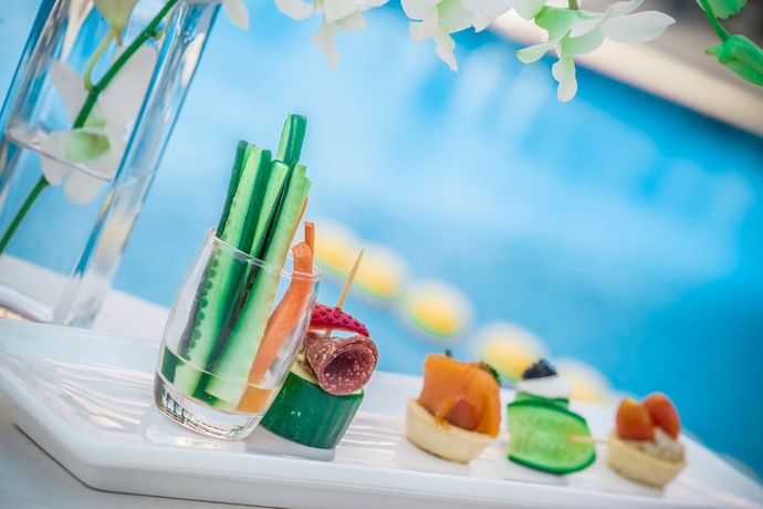 Imagen de la piscina del Hotel Al Hamra Jeddah. Foto 18