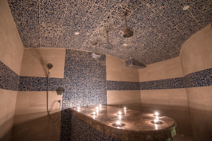 Imagen de la piscina del Hotel Al Hamra Jeddah. Foto 19