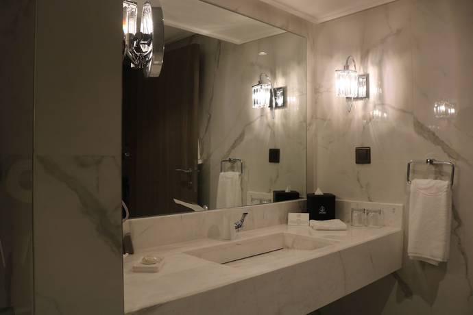 Imagen de la habitación del Hotel Al Hamra Kuwait. Foto 10