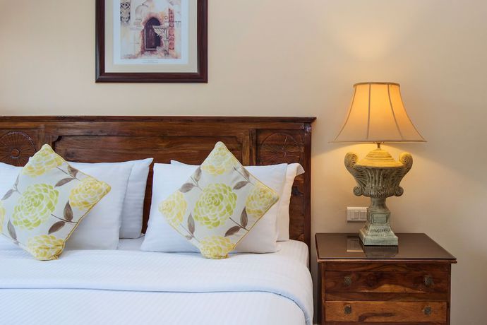 Imagen de la habitación del Hotel Al Hamra Village. Foto 4