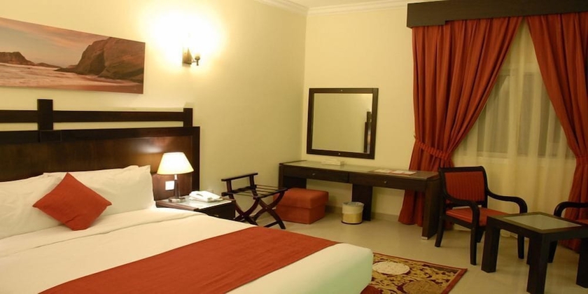 Imagen de la habitación del Hotel Al Hayat Suites. Foto 6