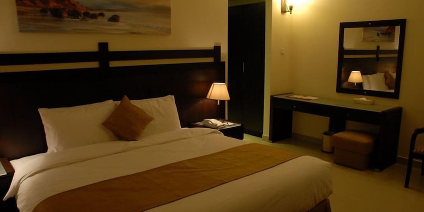 Imagen de la habitación del Hotel Al Hayat Suites. Foto 8