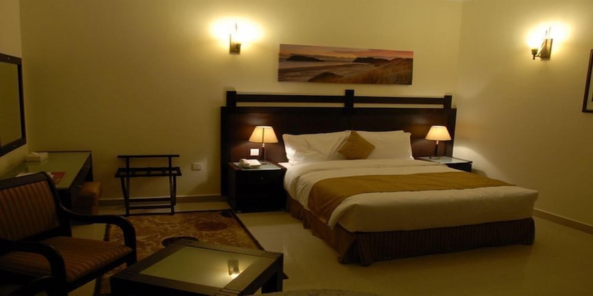 Imagen de la habitación del Hotel Al Hayat Suites. Foto 9