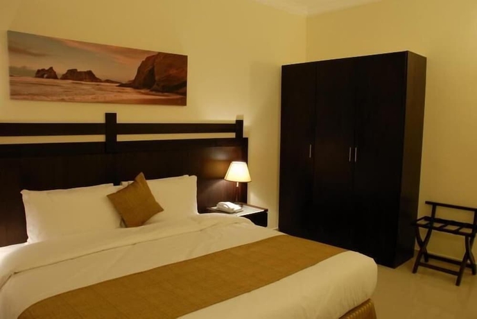 Imagen de la habitación del Hotel Al Hayat Suites. Foto 11