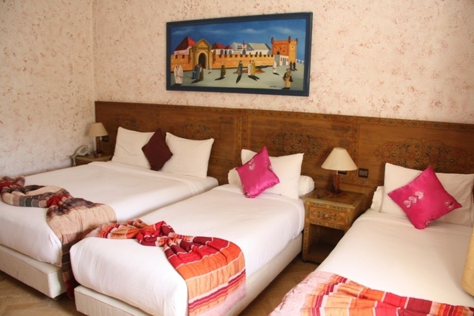 Imagen de la habitación del Hotel Al Jasira. Foto 5