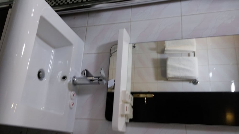 Imagen de la habitación del Hotel Al Jawhara Metro. Foto 14